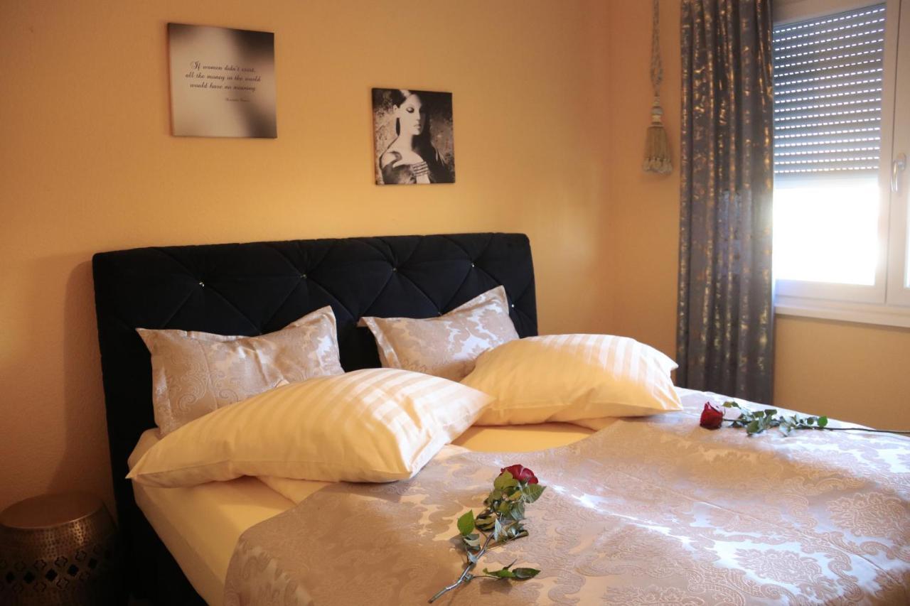 Fewo Golden Palace Ettenheim Bagian luar foto
